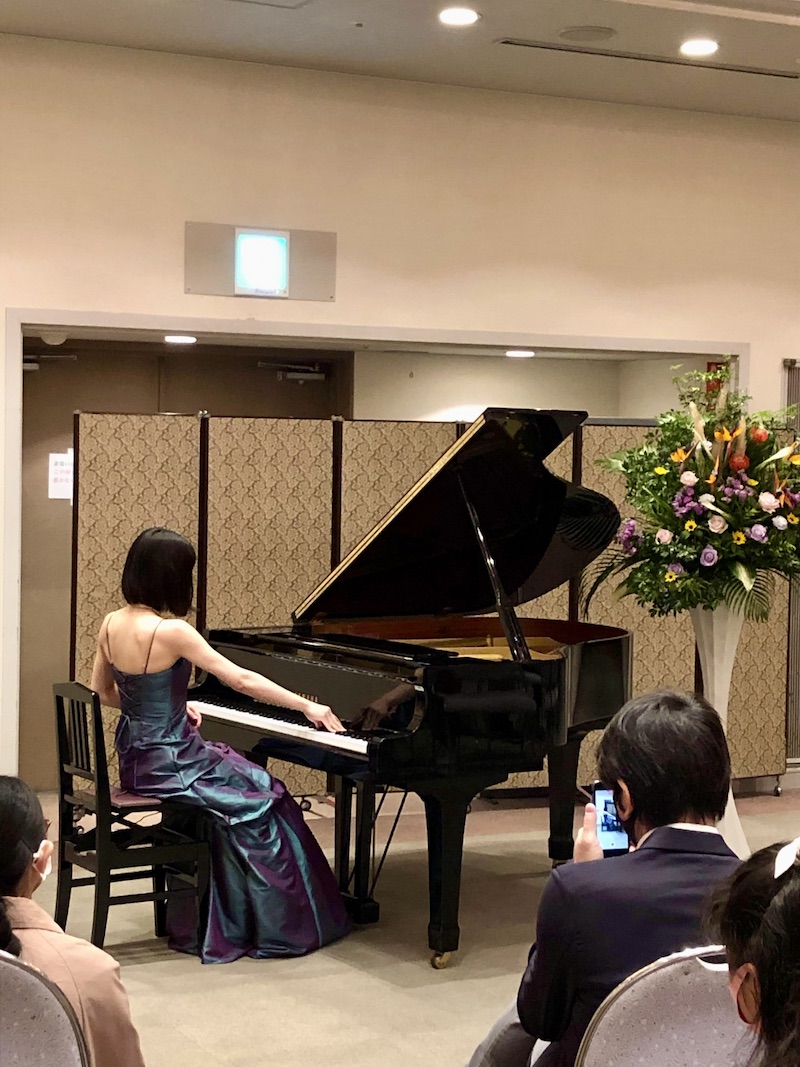 真鍋先生のコンサート「We love music」 002