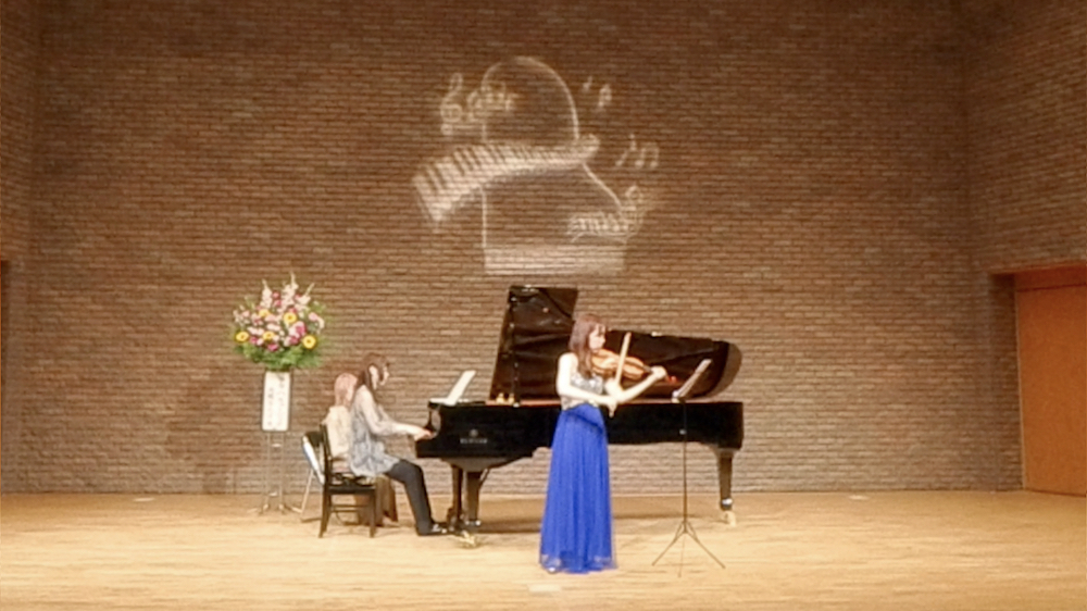 ピアノ発表会 サイドビュー 039