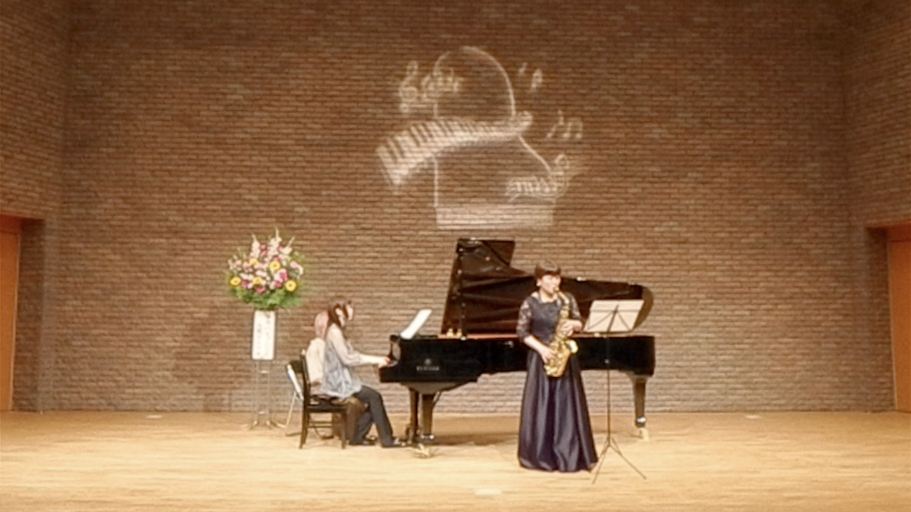 ピアノ発表会 サイドビュー 040